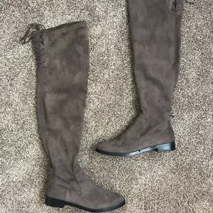 Kenneth Cole Reaction Suede Brown Boots
